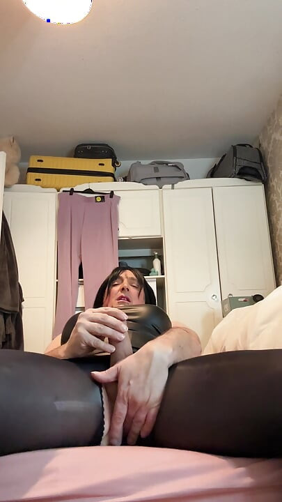 Wet Look Kjole Tease