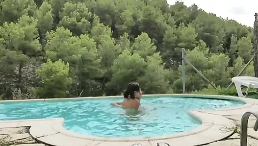 Swimming on a Nature Pool with Hot Beauty Lilu Moon