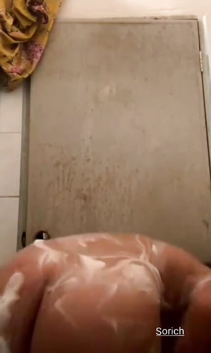 Taking a bath with a curvy mannequin with a big butt.
