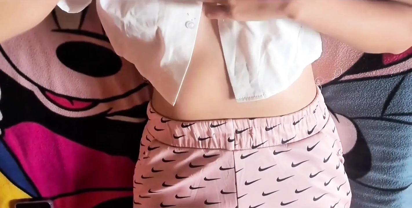 I'm so Hot for This Table! Intense Orgasm! Free Pussy Rubbing Porn
