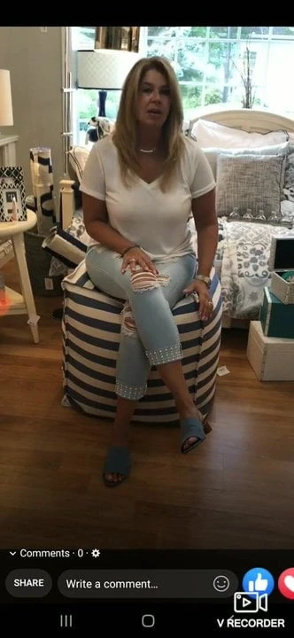 Szexi szőke milf 2. Visszatér