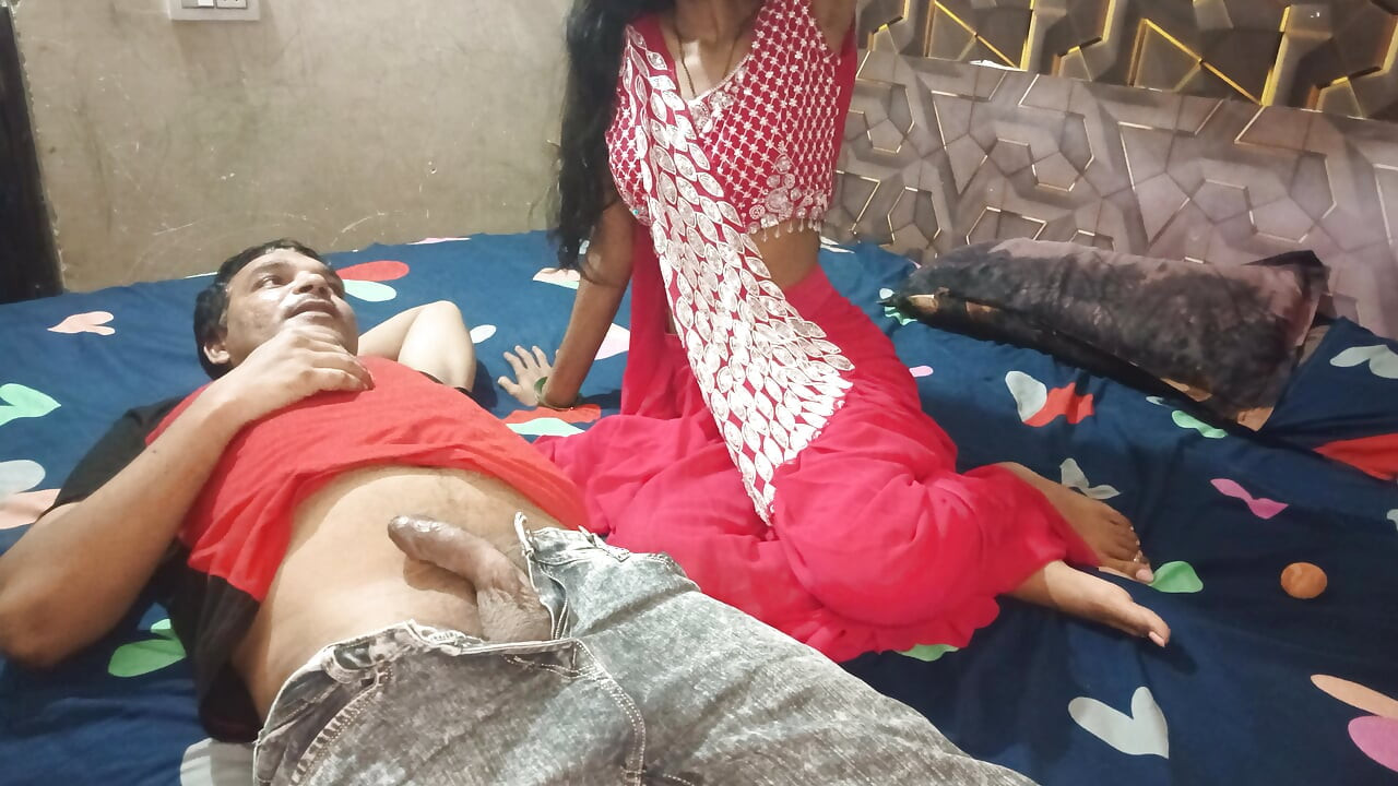 Muje chudne jada chusne me maja ata hai koi hai jo apna mota lund chushany