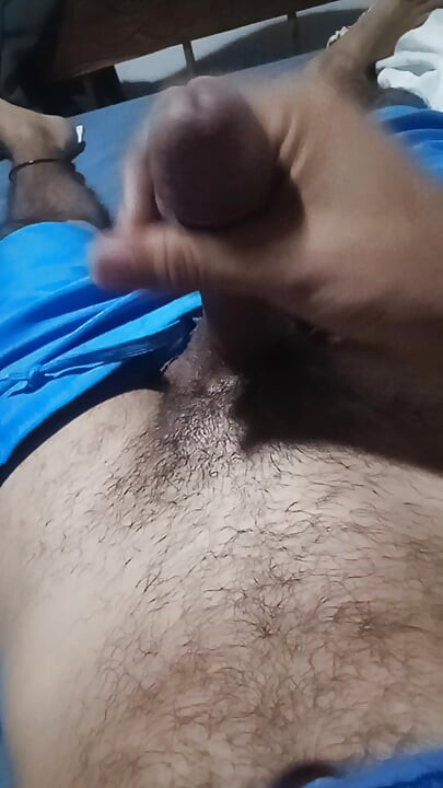 Man starts masturbating in his stepsister's room