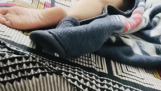 Jilat adik tiriku sampai becek