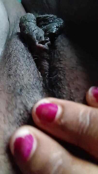 Meri choot ki maalish