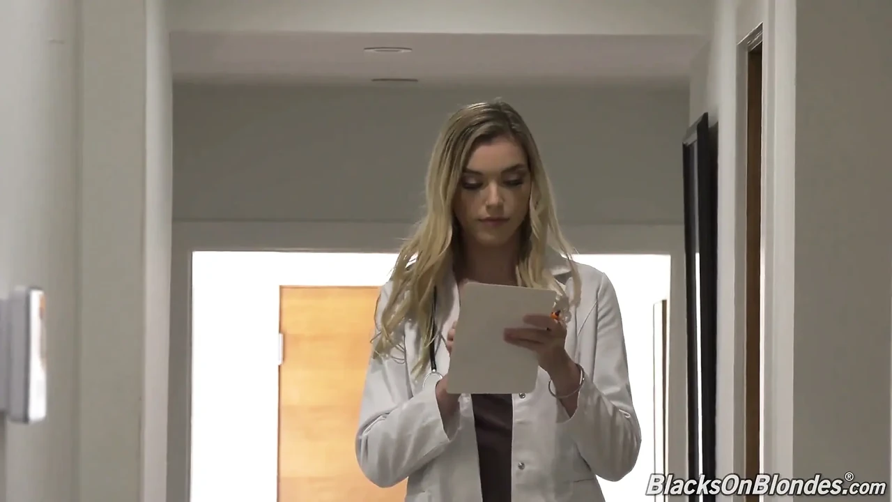 Dr. Anny Aurora gets ass fucked by her patient and his friend