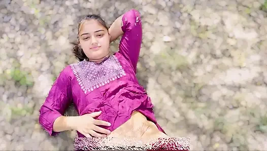 The village native took a naive girl to the forest and had sex, the first sex of a beautiful virgin girl xxx video
