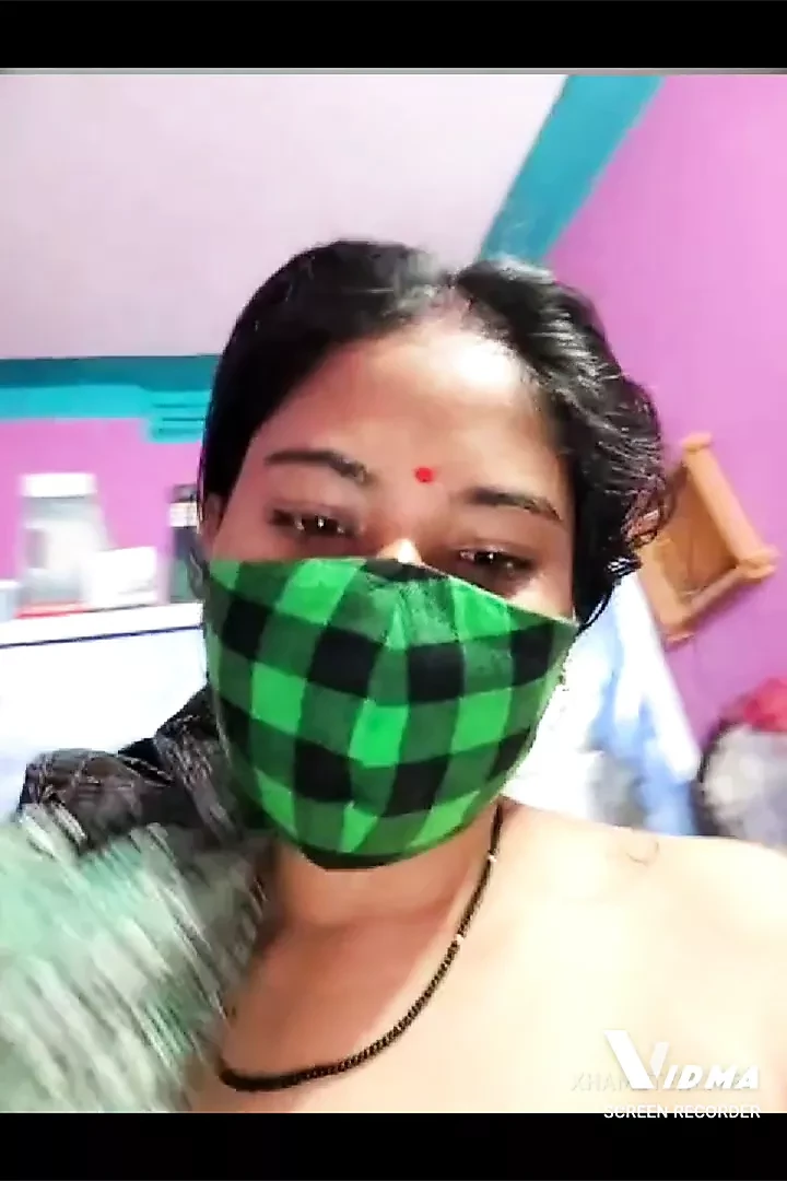 Village bhabi nude show