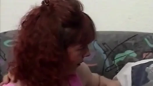Memek wanita asal perancis yang ditindik dientot habis-habisan