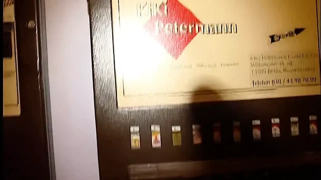 Die haben dich belogen glaub mir.... was eine fotze