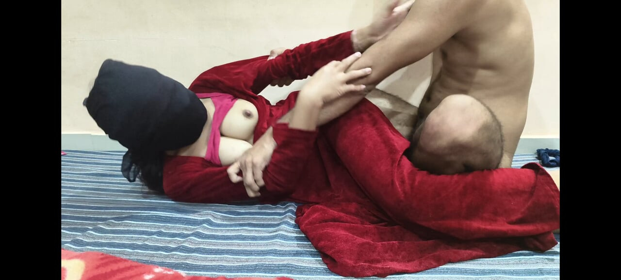 Hintli sevimli üvey kız kardeş üvey erkek kardeş tarafından sikiliyor tam domaltarak sikiliyor hintçe ses desi porno seks videosu