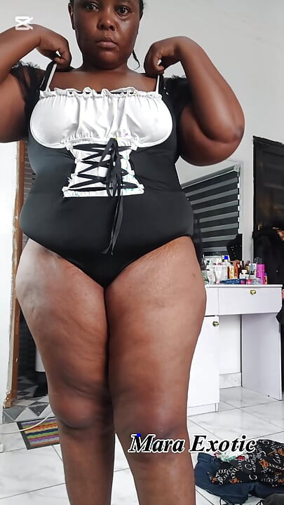 House Cleaning Ebony Milf Routine - Clean with Mara Exotic