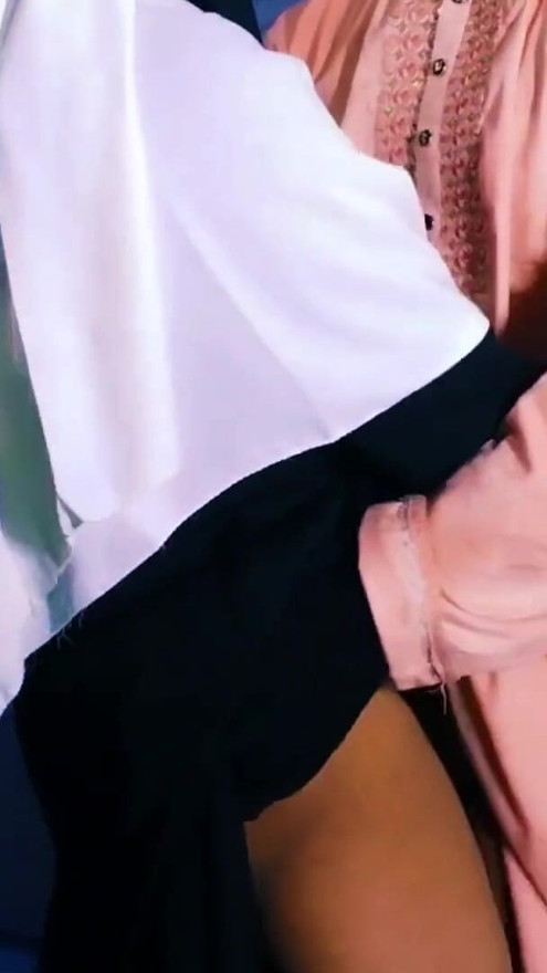 hijabi hot mohila pa kadhe tule sex bangla gali o kotha soho | Clip 2