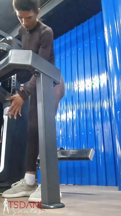 Solo en el gimnasio, me gustó mucho si te gusta.