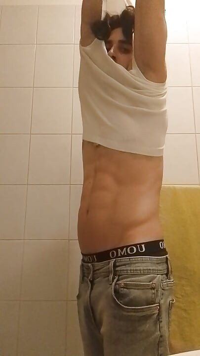 Striptease en el baño