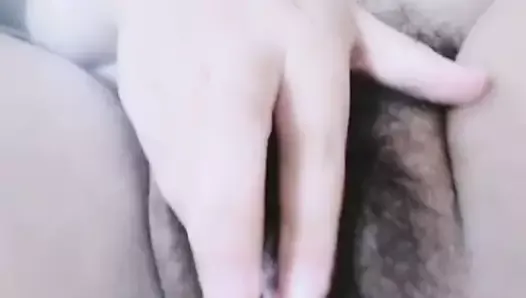 fingering my hairy pussy