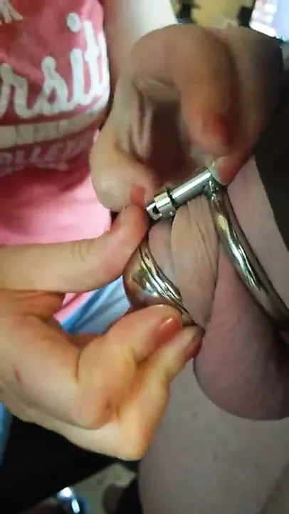 Lock up in small chastity device