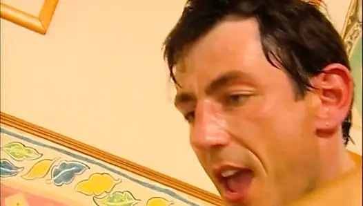 Tante seksi dengan toket besar dientot habis-habisan sama kontol besar sampai dicrot di dalam