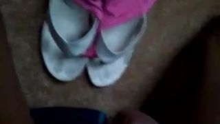 Cumming di sepatu bibi saya
