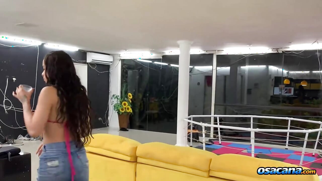 Needed Help and She Offered Her Ass