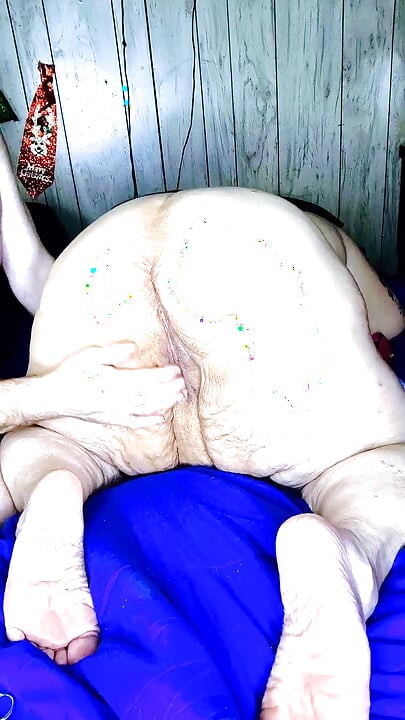 Hippo Ass Humping Juicy Twat Guess What She's Cumming!!!!