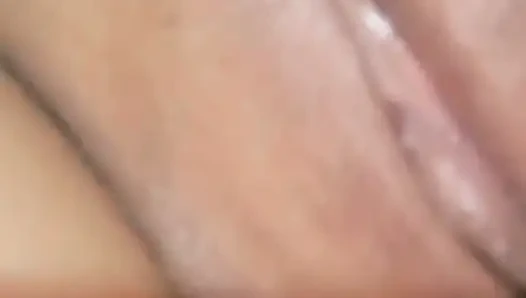 Kontol terlarang ibu tiri menyentuh pantat gemetar