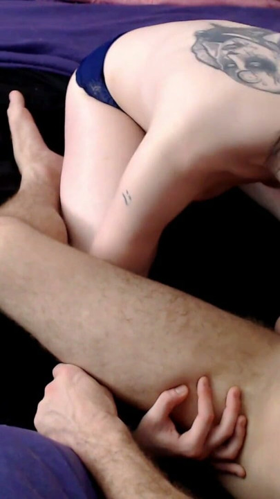Violette Blacks perfekta kropp får intensiv doggy sex efter en slarvig avsugning | Klippa 1