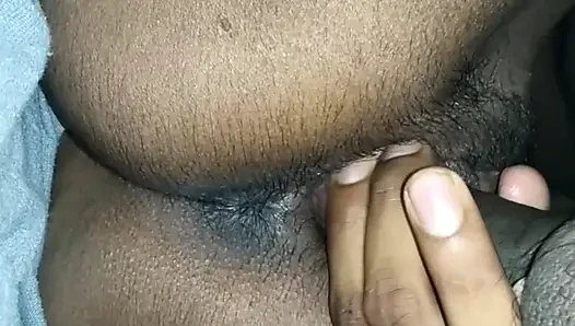 Hot Delhi college girl fucked boyfriend in girl hostel