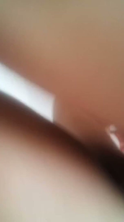 为我的热妻训练小穴，让她能承受比我更大的鸡巴 | 短片 1