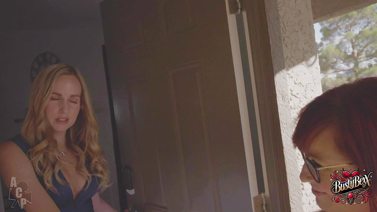 MILF N kakor medKrämman clownen & Sierra Spunk