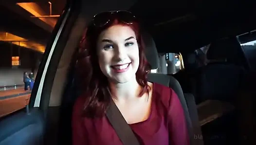 18 yaşındaki kızıl saçlı Jules yarı zamanlı web kamerası kızı