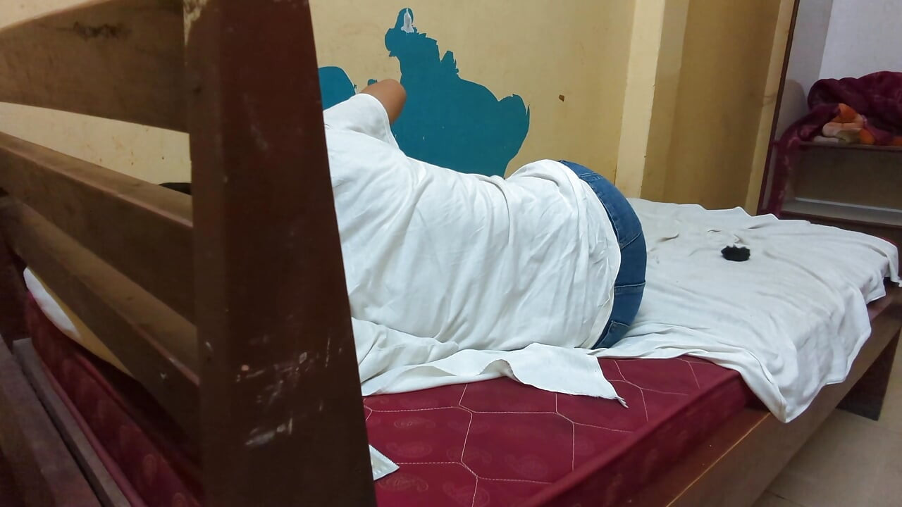 Macecha Miluje Nevlastního Syna a Podvádí Svého Manžela
