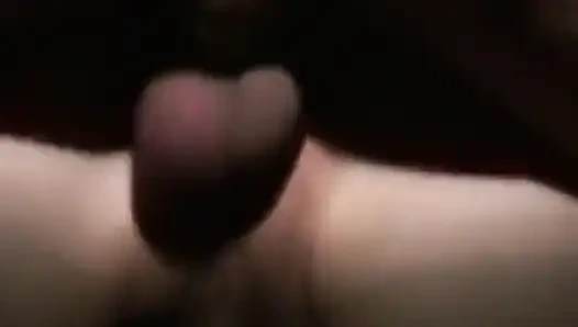 Mathilde'in sikişmek için acil bir dürtüsü var!