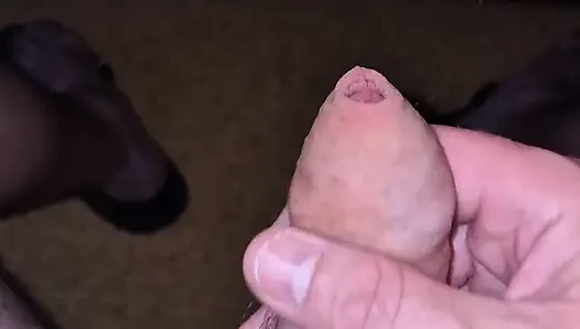 Bugün çok fazla penis yok ama boşalıyorum