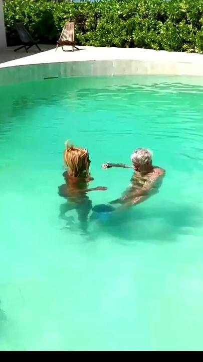 Pastel & Rex in Portlock | Clip 1