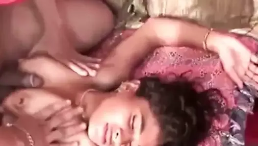 Pierwszy seks Indianki z chłopakiem