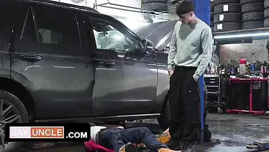 Internet Papi Gives Angel Elias the Full Service Treatment