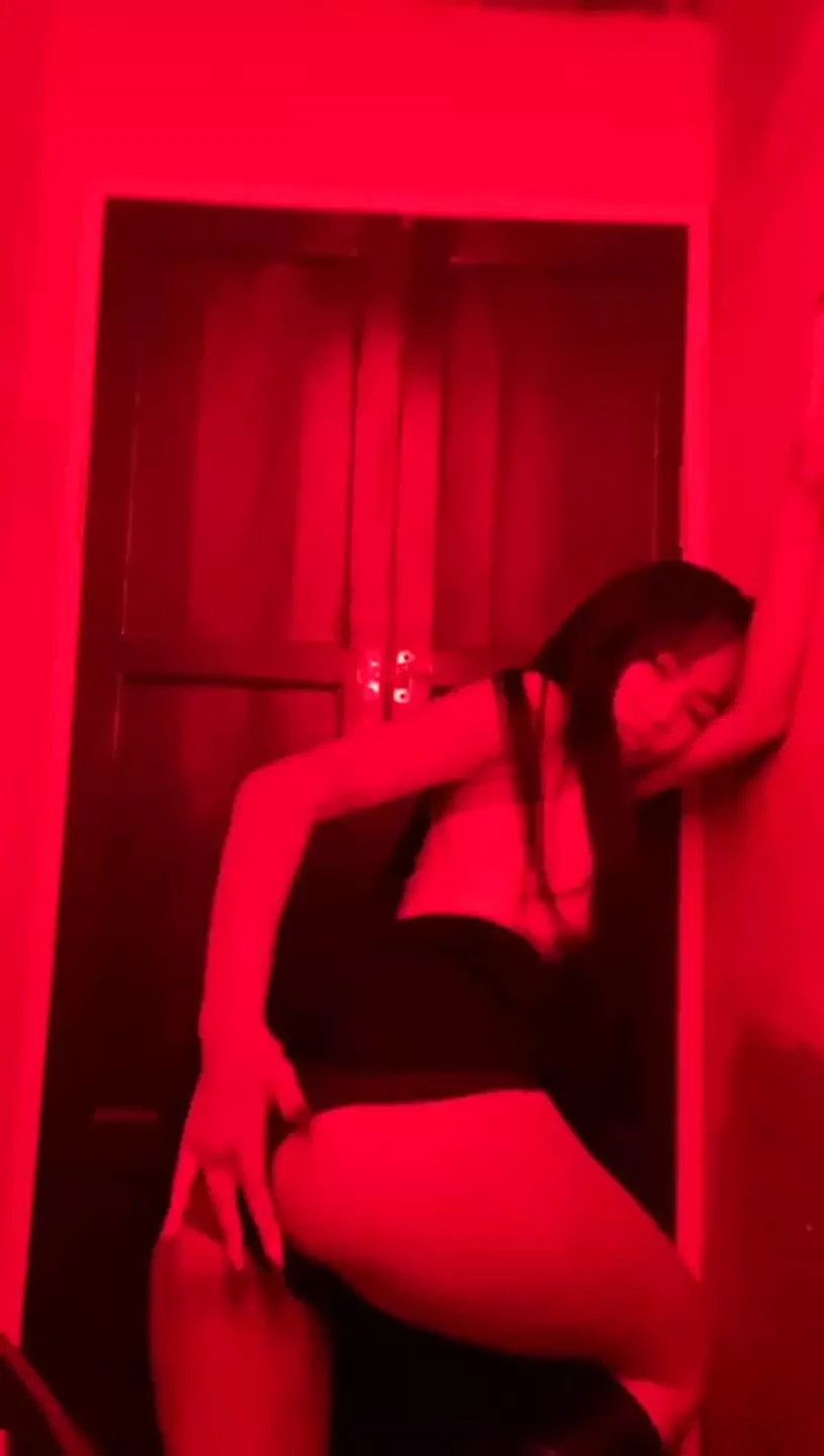Emma Thai Doing Ass Tease and Anal Play in Bar Toilet