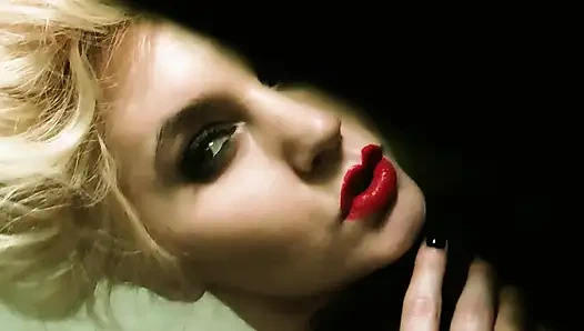 Oyun bitti, kendini bana ver