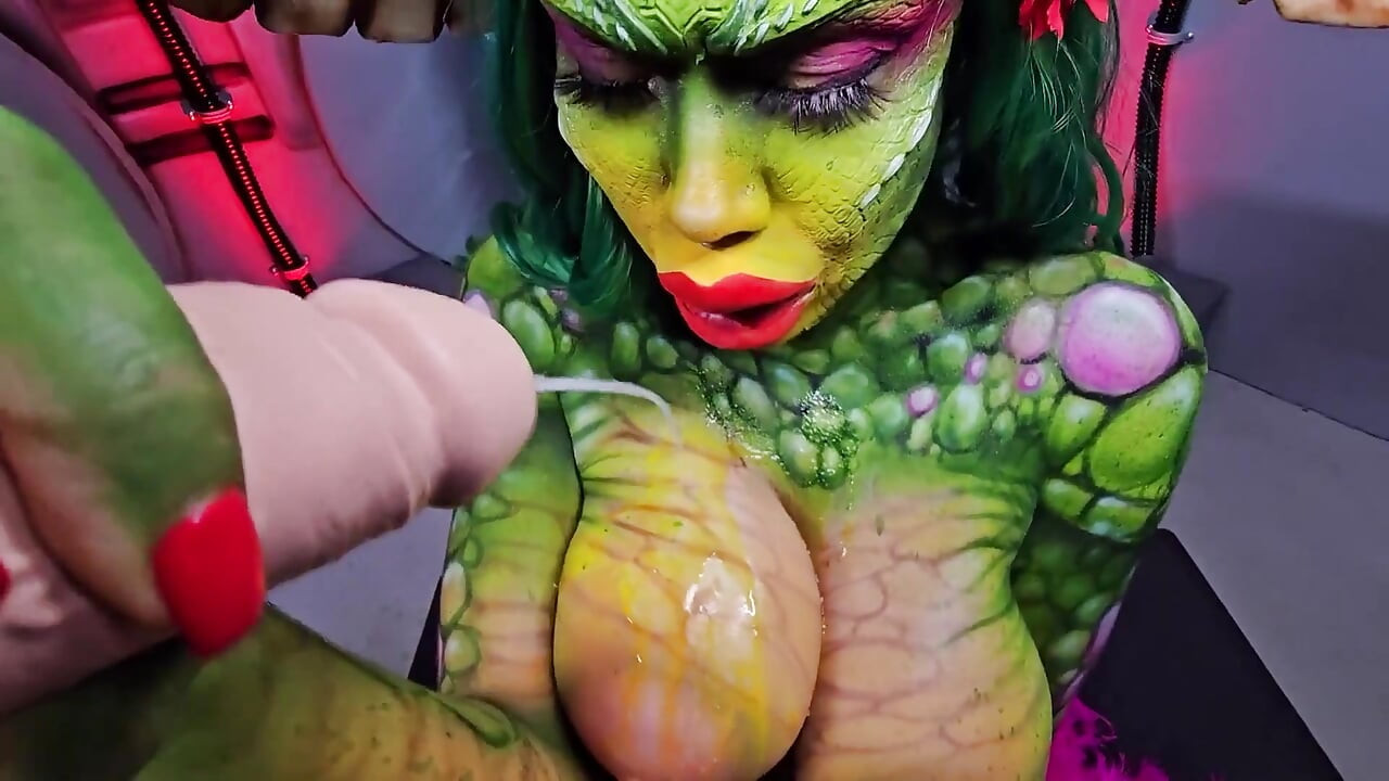 Nu mă udă, Gooner! | Greta Gremlin Cosplay - instrucțiuni de masturbare