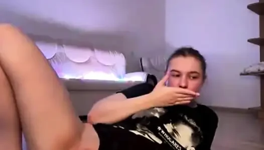 Amına yumruk sokma yakın çekim ve jucielussie ile yağlı memeler gösterisi