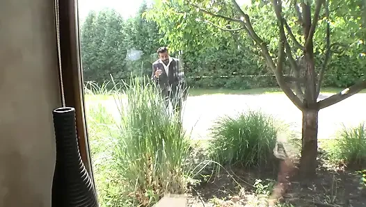 Teens Gegen MILFs Blonde Schätzchen Lutschen Und Ficken Hart