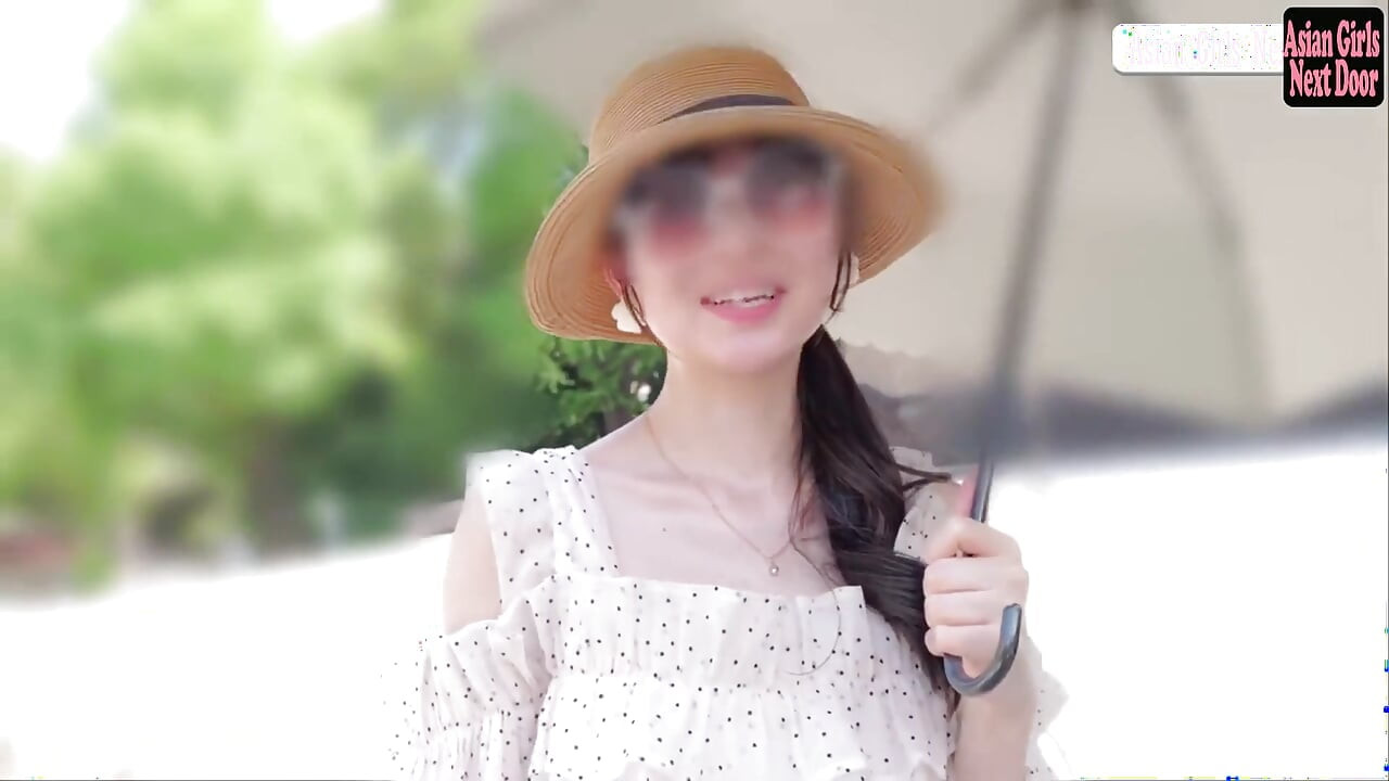 山形での移動中のピックアップ、胸の大きい女性が視点で捉えられ、激しい中出しの交わりへと続く