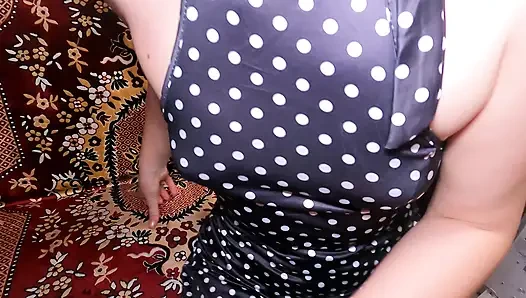 Üvey kız kardeşimin yeni elbisesi kirli!