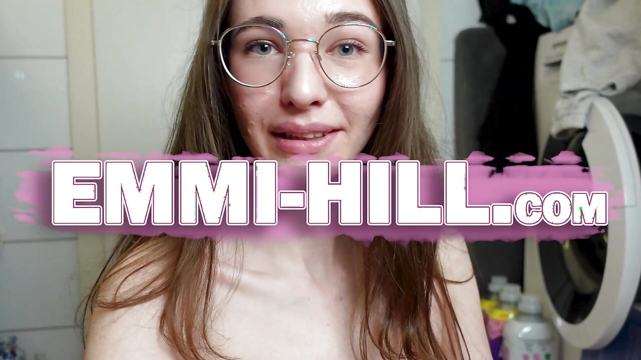 Dirty talk with a very Skinny girl who is fucking her big pussy