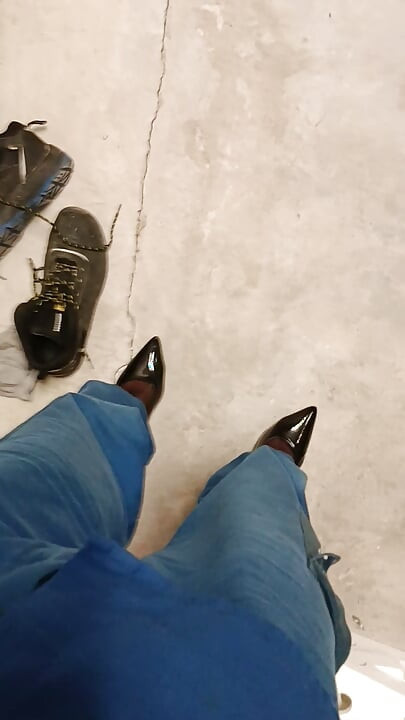 İş yerinde crossdressing - Cuma 12:04