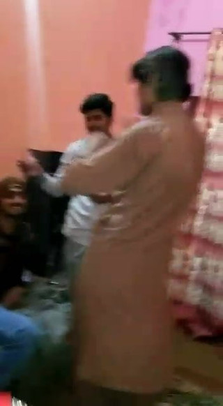 Gandu mujra pakistanisch