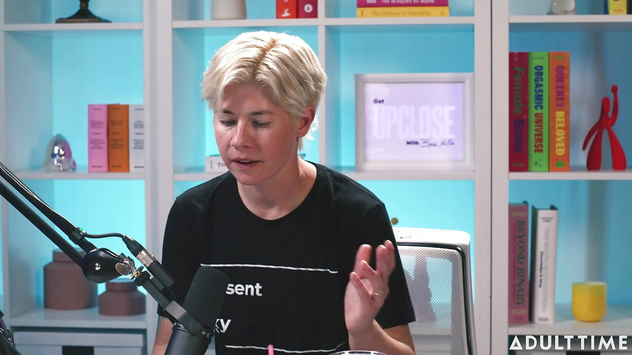 Lilly Bell exhibicionismus, sexting a zmocnění | čas pro dospělé podcast