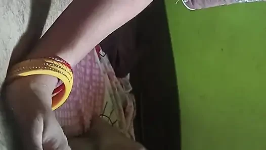 Desi bhabhi ko land chusi