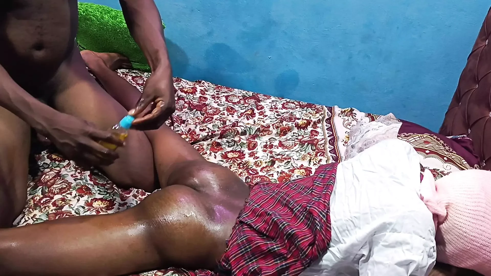 हॉट एबोनी कमसिन की सौतेले भाई द्वारा जोरदार चुदाई
